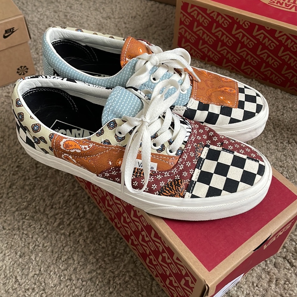 Bandana patched era vans
